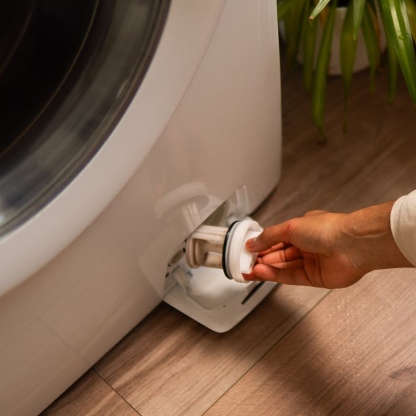 Easy Ways on How to Clean Washing Machine Filter at Home